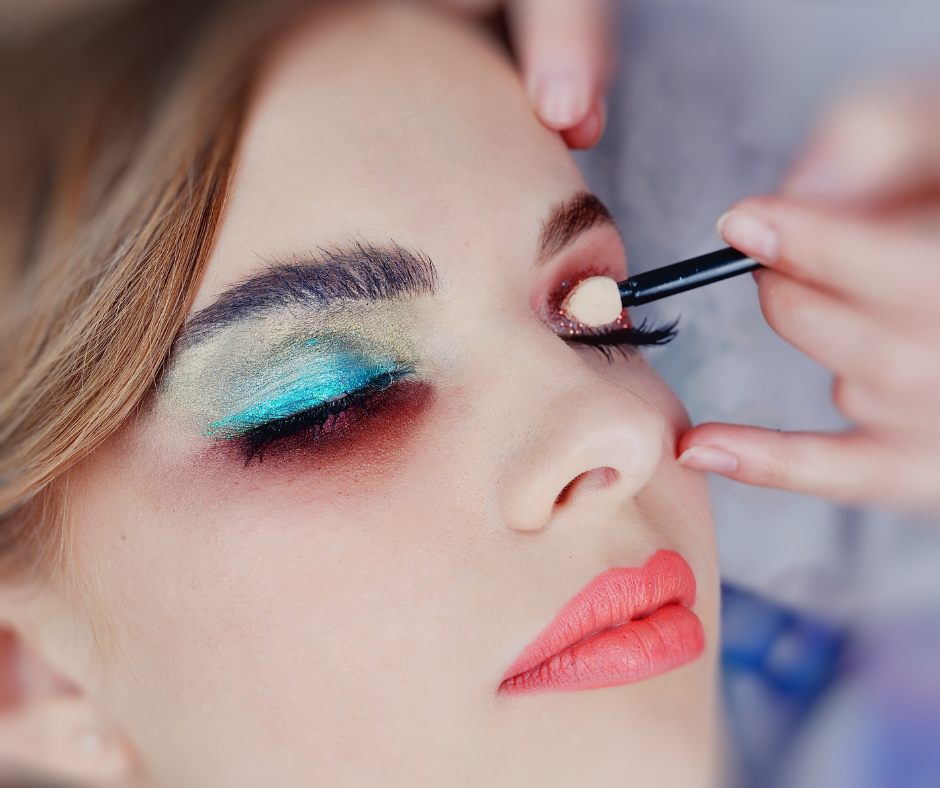 Some Simple Eye Makeup Tips